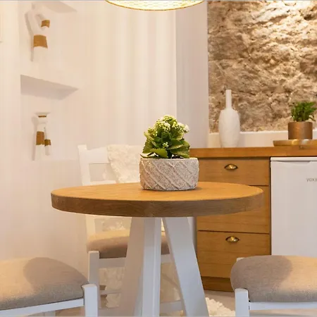 Ziv Boutique Town Square Ii